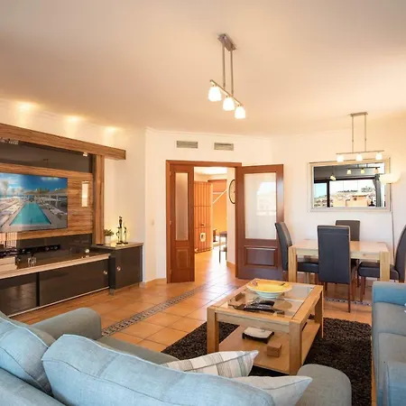 Stunning 4 Bed Duplex In Calahonda With Sea Views Appartamento *